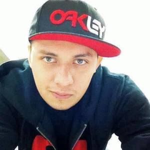 Meet your Posher, Angel